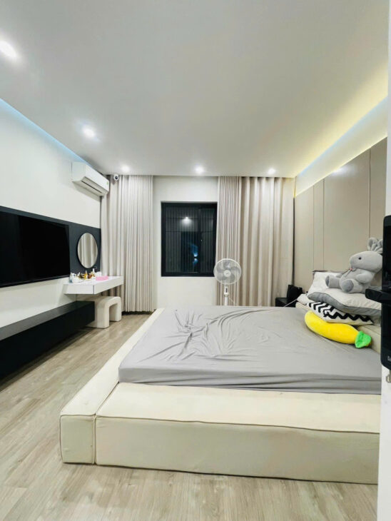 CHÍNH CHỦ CẦN TIỀN BÁN GẤP TRONG THÁNG Phố ĐÔNG THIÊN , Phường VĨNH HƯNG ,Quận HOÀNG MAI, TP HÀ