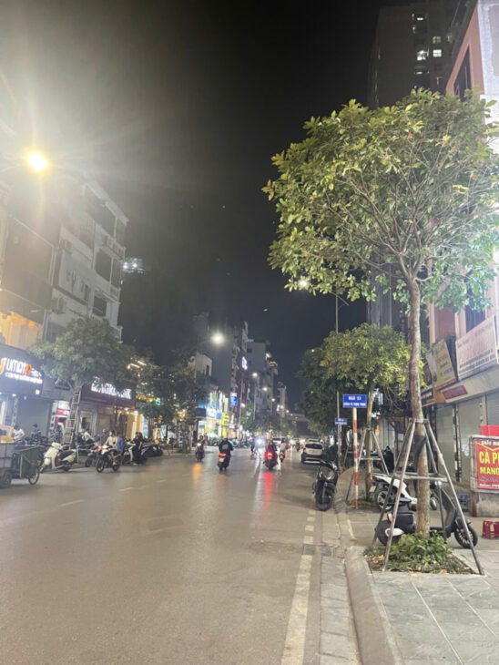 PHÂN LÔ VŨ TRỌNG PHUNG – TRUNG TÂM QUẬN THANH XUÂ- NGÕ BA GÁC TRÁNH – 2 THOÁNG TRƯỚC SAU- BA BƯỚC