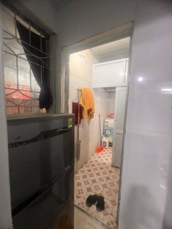 TẬP THỂ TẦNG 1 TIỆN ÍCH BẠT NGÀN giá siêu rẻ 2,65 tỷ Đống Đa, diện tích 45m2