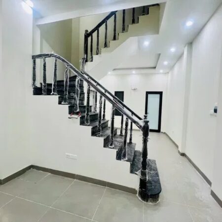 SIÊU Phẩm nhà liền kề ô tô đỗ cổng phố Thái Hà , diện tích 40 m2 x 4 tầng 13.3 tỷ