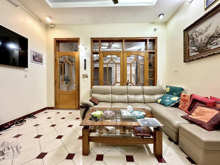 ⚜️ Nhà Mặt ngõ 25 Vũ Ngọc Phan, Đống Đa, Ô tô tránh, 90m2 5T MT 5m, Chỉ 22.5 Tỷ ⚜️