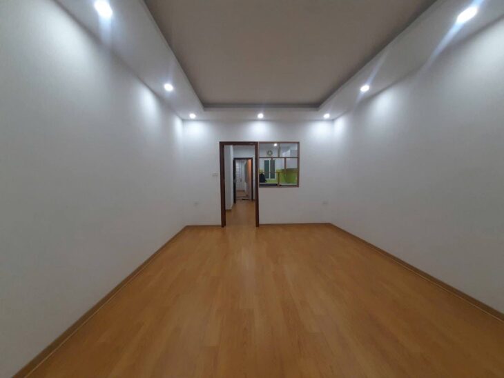 CỰC HIẾM TẬP THỂ TẦNG 2 THANH XUÂN giá nhỉnh 3 tỷ – 3 PHÒNG NGỦ – CÁCH MẶT PHỐ CHỈ 10M – BAN CÔNG