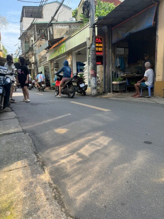 ???? $$ NHÀ PHÂN LÔ, Ô TÔ TRÁNH, 4 PHÒNG NGỦ, VỊ TRÍ CỰC KỲ TIỆN LỢI ????