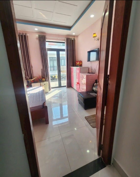 Nhà đường xe hơi tránh nhau, 1942 Huỳnh Tấn Phát, Thị Trấn Nhà Bè, 5×11, 4 tầng, sổ riêng, chỉ 5.6