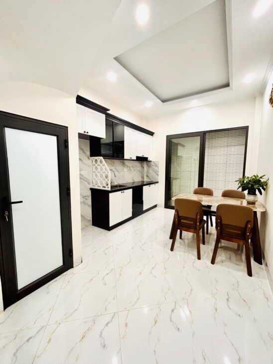 $$ SIÊU HIẾM! NHÀ VỊ TRÍ VÀNG, 71m², SỔ ĐỎ RIÊNG, GIÁ 8.1 TỶ VND