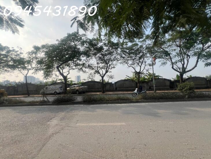 CỰC RẺ, Bán NHÀ MẶT PHỐ 225m2 Giá chỉ hơn 40 TR/M2, gần trường THCS Thanh Liệt