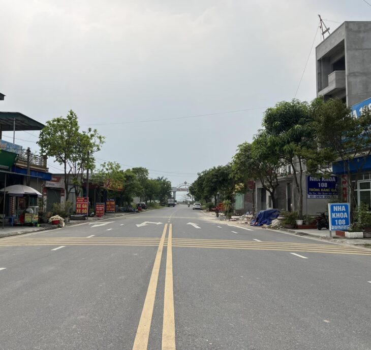 **BÁN NHÀ MẶT ĐƯỜNG – VỊ TRÍ VÀNG NGAY NGÃ TƯ TIÊN HƯNG**