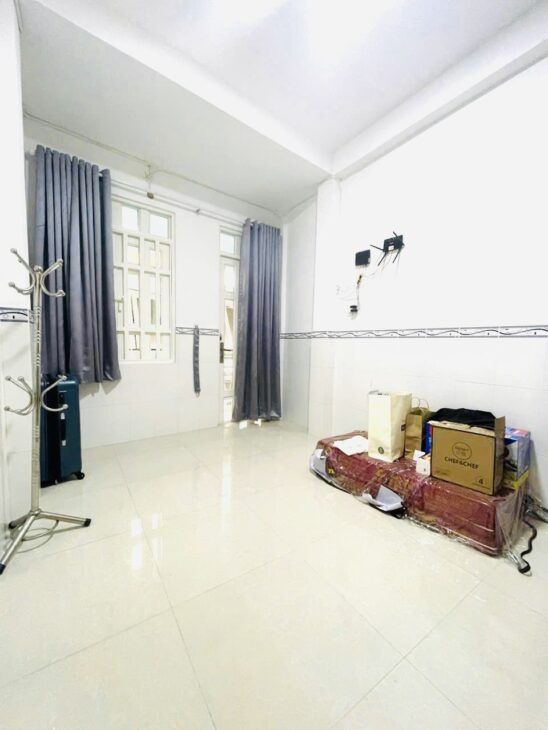 Bán nhà Điện Biên Phủ Quận 10 HXH 4T mới ở ngay chỉ 4 tỷ.