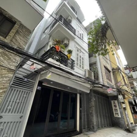 Nhà mới phố Trần Khát Chân 4 tầng x 40m2 ô tô đỗ cỗng 10 tỷ