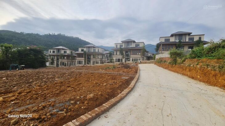 Mở bán 10 lô đất tuyến 2 đường Bãi Dài giáp khu biệt thự Xanh Villas, Tiễn Xuân. Thạch Thất