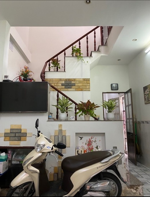 Nhà hẻm xe hơi 4m, 2144 Huỳnh Tấn Phát, 4×12.6, 2 tầng, sổ riêng, chỉ 3.3 tỉ