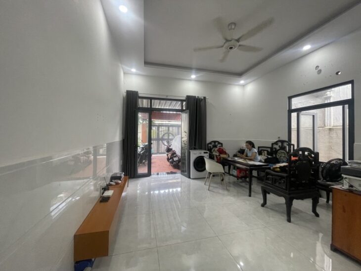 NHÀ HXH 135M2, ĐƯỜNG 8, LINH XUÂN THỦ ĐỨC, 6.5Tỷ.