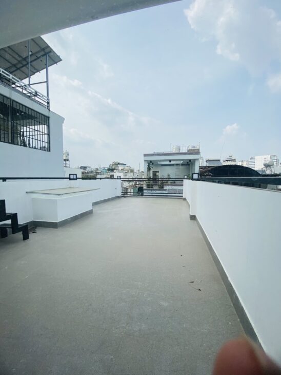 Giảm 300 triệu, bán LÊ VĂN SỸ, PN, 5 tầng, 4 phòng, 7.2 tỷ