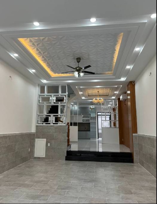 Nhà mặt tiền đường xe hơi tránh nhau, Huỳnh Tấn Phát, Nhà Bè, 5×20, 4 tầng, sổ hồng chuẩn, chỉ 7.5