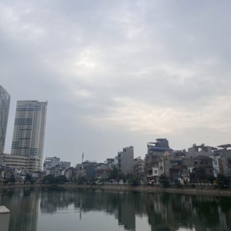 Trung tâm phố cổ – Thang Máy nhập khẩu – View Hồ – NHà Mới – full Nội Thất – Ở Ngay – Bán nhà Ngọc