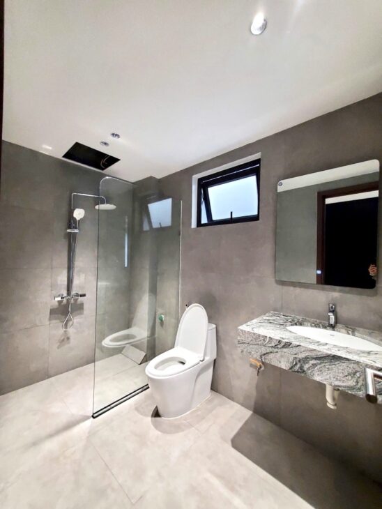 Bán nhà dân xây Phúc Lợi, Long Biên, 81m2*6T, 17,8 tỷ. Gara, thang máy, nhà mới