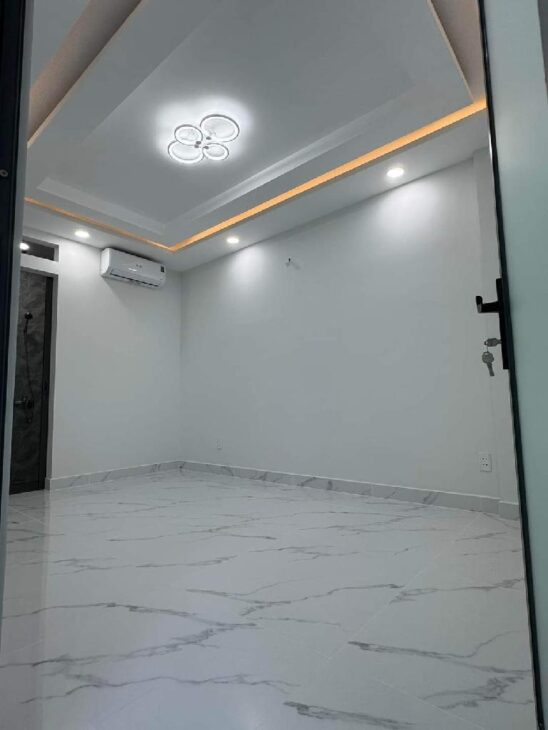 Mặt tiền Dương Bá Trạc 45tr/th 4 tầng đúc chỉ 12 tỷ 8