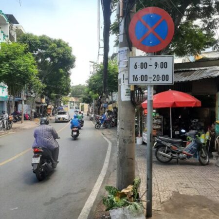 Mặt tiền Dạ Nam 4.2×22 85m2 chỉ 10 tỷ 6