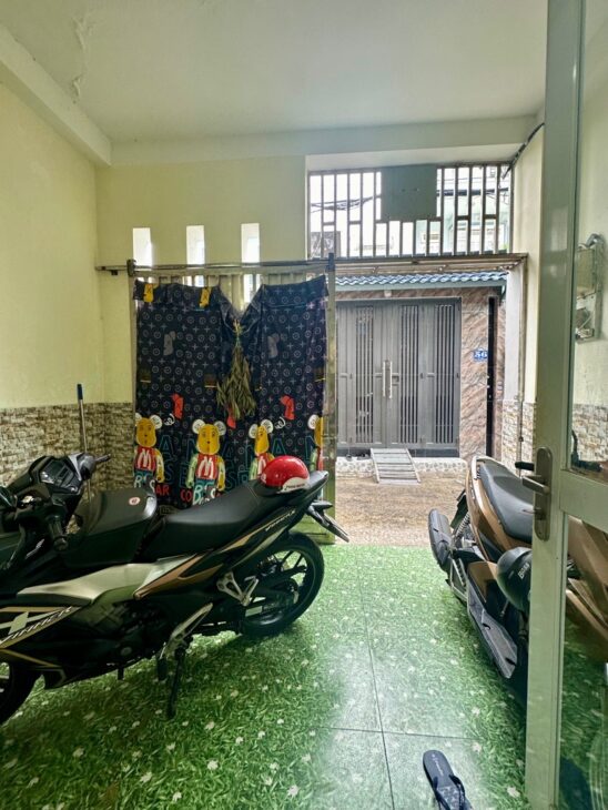 BÁN GẤP nhà đẹp trệt 1 lầu Đông Hưng Thuận 26, 57m2 SHR chỉ 4.1 tỉ. Đặc biệt chủ xây 1 hồ cá sau