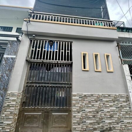 BÁN GẤP nhà đẹp trệt 1 lầu Đông Hưng Thuận 26, 57m2 SHR chỉ 4.1 tỉ. Đặc biệt chủ xây 1 hồ cá sau