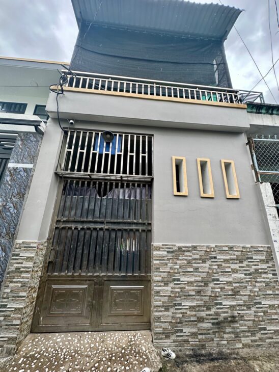 BÁN GẤP nhà đẹp trệt 1 lầu Đông Hưng Thuận 26, 57m2 SHR chỉ 4.1 tỉ. Đặc biệt chủ xây 1 hồ cá sau