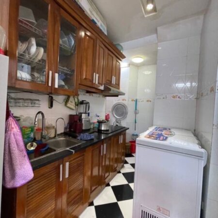 Bán Căn Hộ Chung Cư Nam Trung Yên – 2PN Rộng, 2WC, Phòng Khách VIP, Bếp Và Phòng Ăn Tiện Nghi 3,9 Tỷ