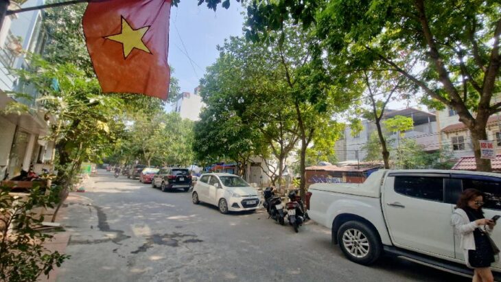 Đất đấu giá Ngõ Cổng Kiến Hưng ô tô tránh 14$ .