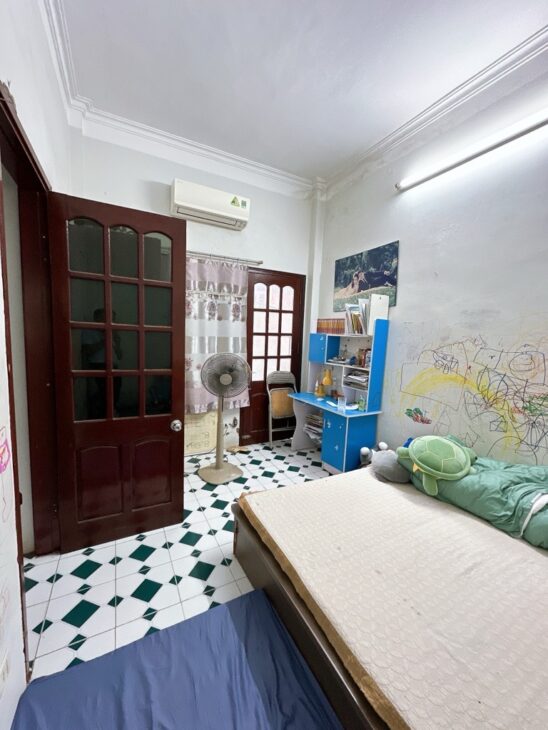 NHÀ ĐẸP – GIÁ TỐT – Vị Trí ĐẮC ĐỊA Tại Đường Tam Trinh, Quận Hoàng Mai, Thành phố Hà Nội