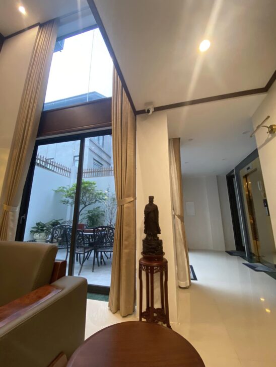 ⚜️ Biệt thự Sân vườn Nguyễn Xiển, Thanh Xuân, 220m2 3T Thang máy MT 10m, Chỉ 52.5 Tỷ ⚜️