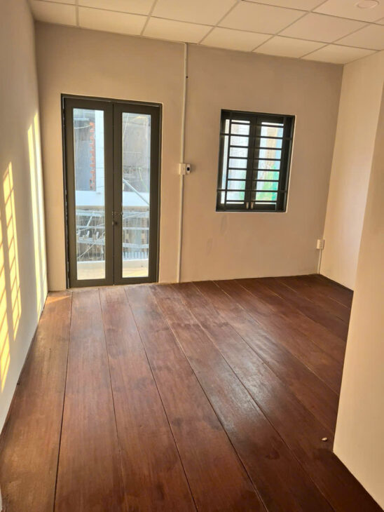 Chính chủ bán nhà Sổ Hồng gần trường Đại học Công Nghiệp 4, đang cho thuê.