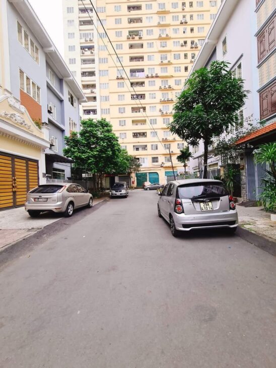 6 tầng thang máy đấu giá Ngô Thì Nhậm Hà Đông.