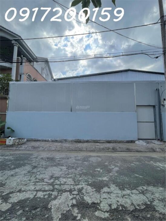 Cho thuê kho mới góc 2 mặt tiền đường Bình Lợi, P13 Bình Thạnh. Diện tích 10x20m. Thoáng đường 12m