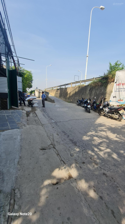 Bán nhà Phú Thượng 5 tầng 105m2 mặt tiền 6m giá 16,5 tỷ