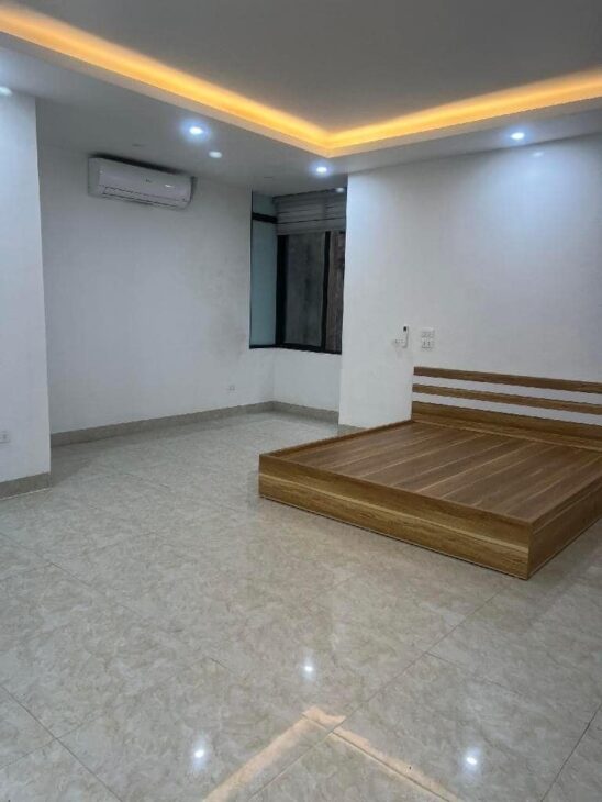 NHÀ ĐẸP Ở NGAY PHỐ NGUYỄN LƯƠNG BẰNG-TRUNG TÂM QUẬN ĐỐNG ĐA