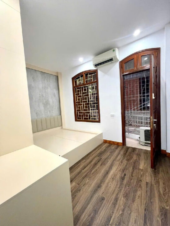 NHÀ ĐẸP –NGÕ THÔNG KHƯƠNG TRUNG- VŨ TÔNG PHAN -PHÂN LÔ- 2 THOÁNG TRƯỚC SAU- NHÀ 4 TẦNG- MT 4M- GIÁ