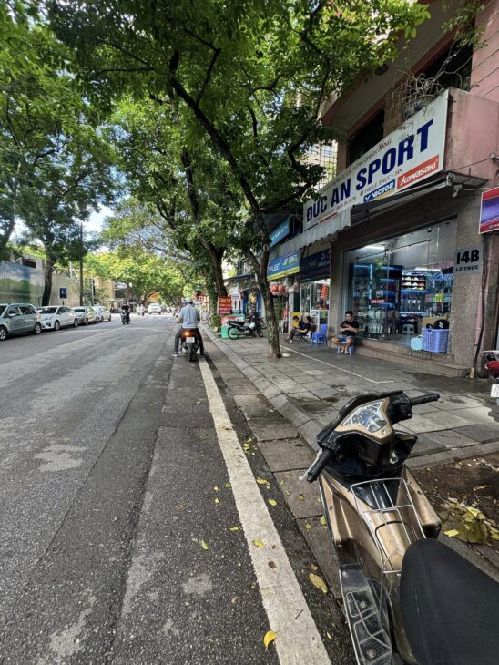 ⚜️ Mặt phố VIP Lê Trực, Ba Đình, 61m2 5T MT 5m, Thông số vàng, Siêu KD, Chỉ 31 Tỷ ⚜️