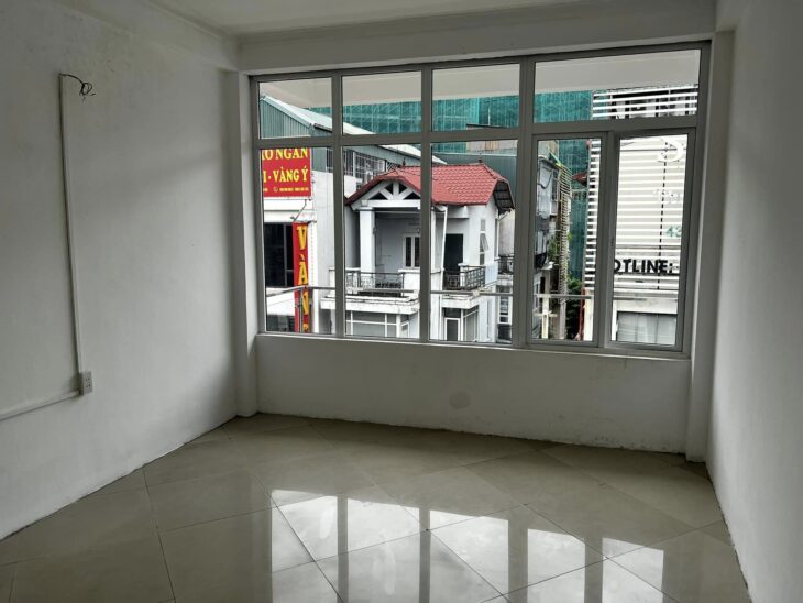 ⚜️ Mặt phố Giảng Võ, Đống Đa 112m2 6T Thang máy MT 4m, Giá đầu tư Chỉ 32 Tỷ ⚜️