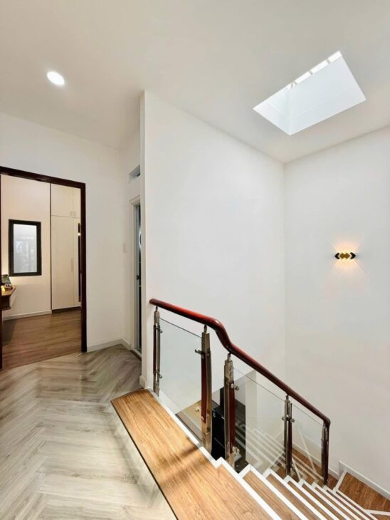 Bán nhà Bà Hạt Quận 10 Gần Mặt Tiền HXH 43m2 chỉ 5.4..