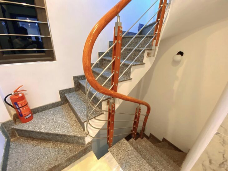 BÁN NHÀ HOÀNG NGÂN THANH XUÂN – NGÕ THÔNG OTO, KINH DOANH – 46M, 4 TẦNG – CHỈ 12.X TỶ