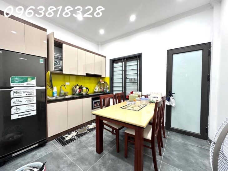 VIP CẦU GIẤY – HÀNG XÓM ĐẠI HỌC LAO ĐỘNG XÃ HỘI – 2 MẶT NGÕ – 3 BƯỚC RA MẶT PHỐ – 6 TẦNG – THANG