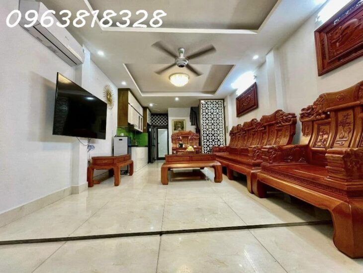 NHÀ ĐẸP BÊN MỸ – DÂN XÂY – 2 THOÁNG TẶNG FULL NỘI THẤT – 5 TẠ ĐỖ CỬA – TIỆN ÍCH BẠT NGÀN – 45m2 –