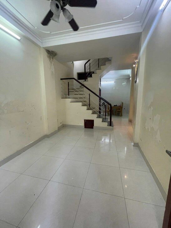 HOT Bán nhà Mỹ Đình, NTL ở hoặc cho thuê, 40m2 mặt tiền 4m, 3 Tầng, gần phố, sổ đẹp nở hậu.