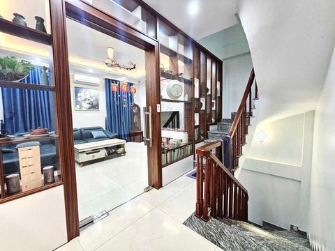 NHÀ ĐẸP YÊN_HOÀ – 34M2 x 6 TẦNG – GARA OTO – FULL NỘI THẤT – Ở NGAY