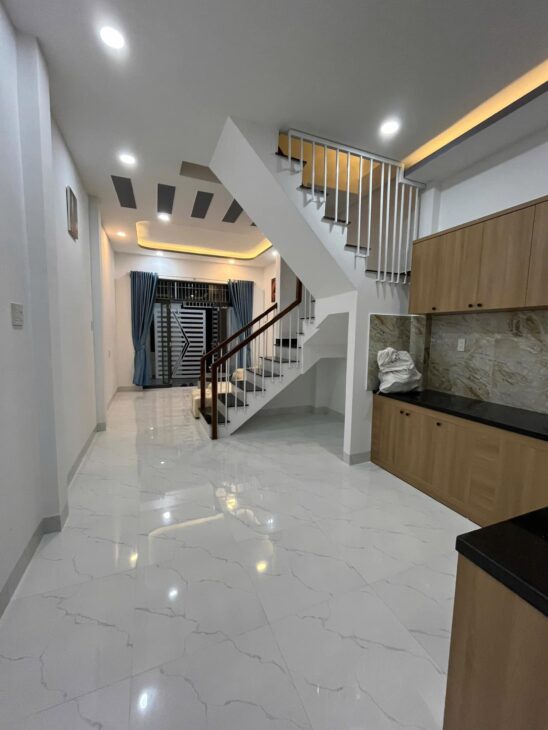 Nhà 2 tầng đường Hoà Trung – Vĩnh Hoà,Nha Trang. ????Giá : 2tỷ250