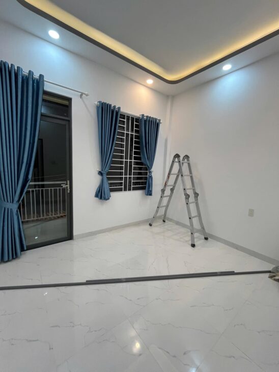 Nhà 2 tầng đường Hoà Trung – Vĩnh Hoà,Nha Trang. ????Giá : 2tỷ250
