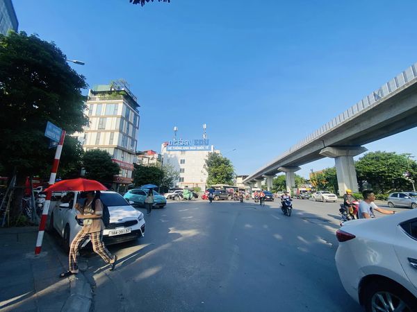 BÁN NHÀ NGUYỄN TRÃI THANH XUÂN – SÁT PHỐ LÔ GÓC – OTO KINH DOANH – 73M MT6M, GIÁ 22.X TỶ