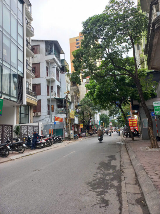 BÁN NHÀ MẶT PHỐ THANH XUÂN – VỈA HÈ KINH DOANH – 105M 5 TẦNG THANG MÁY – GIÁ 3X TỶ