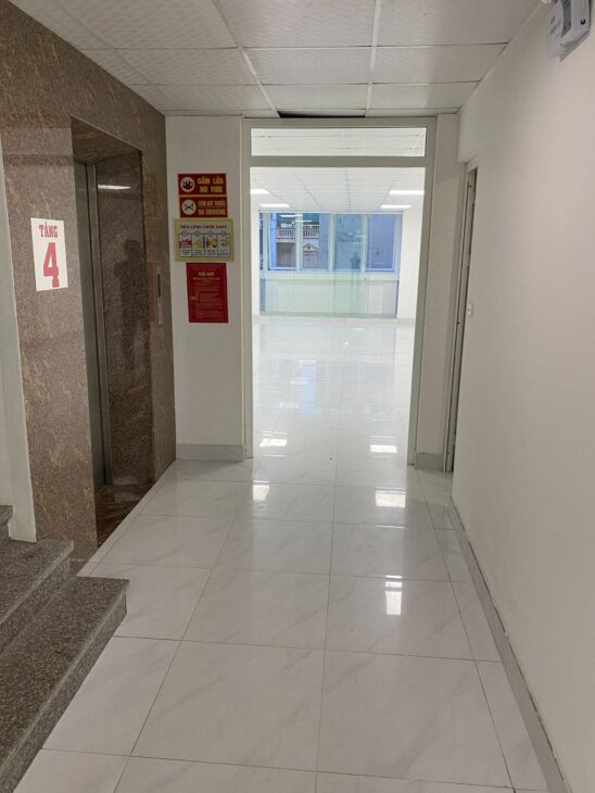 BÁN TOÀ VĂN PHÒNG NGUYỄN XIỂN – 10 TẦNG THANG MÁY GARA – DÒNG TIỀN 180TR/TH, GIÁ 5X TỶ