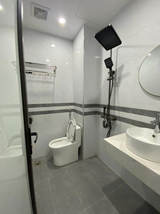 TÒA CHUNG CƯ MINI MỚI Ở HOÀNG HOA THÁM, 50M2*7T*4M 11 PHÒNG CHO THUÊ ĐẠT 60TR – GIÁ 12 TỶ