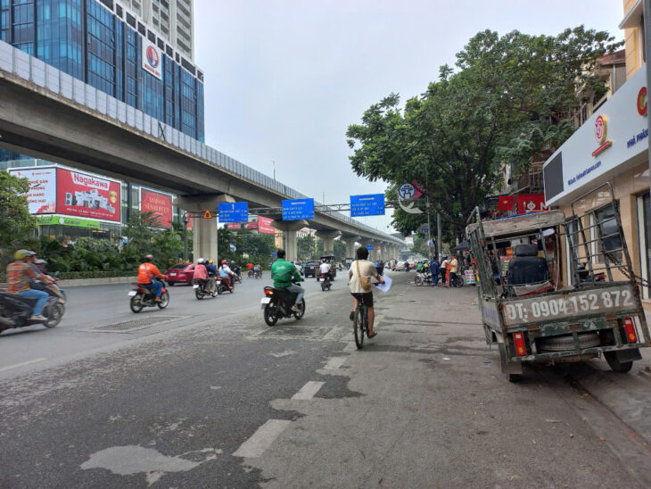 BÁN NHÀ MẶT PHỐ THANH XUÂN – VỈA HÈ, OTO TRÁNH, KINH DOANH – 6 TẦNG THANG MÁY – GIÁ 16.X TỶ